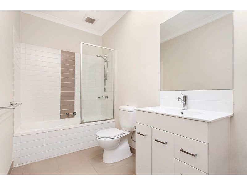 2/2 Ormond Road, West Footscray VIC 3012