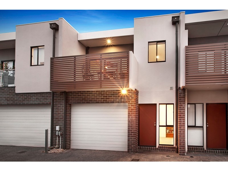 2/2 Ormond Road, West Footscray VIC 3012