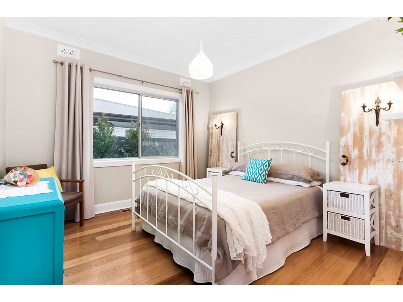 15 Graham Street, Newport VIC 3015