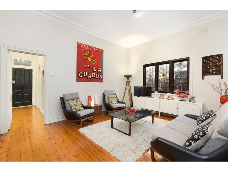 5 Walter Street, Seddon VIC 3011