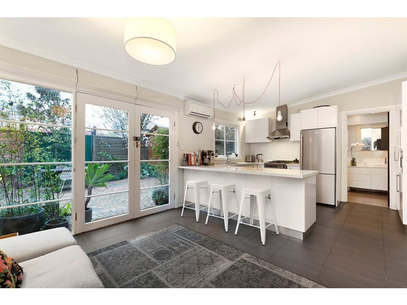 5 Walter Street, Seddon VIC 3011