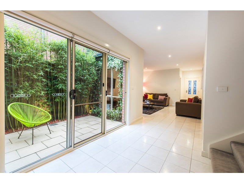 2/14 Forrest Street, Yarraville VIC 3013