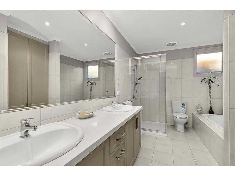 145 Charles Street, Seddon VIC 3011