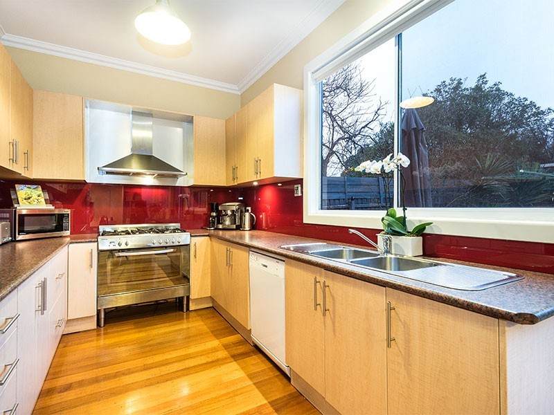 8 Indwe Street, West Footscray VIC 3012