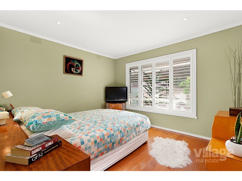 1/42 Bell Avenue, Altona VIC 3018