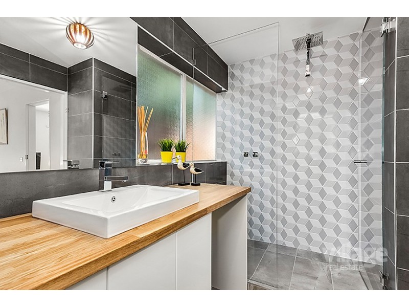 4/187 Charles Street, Seddon VIC 3011