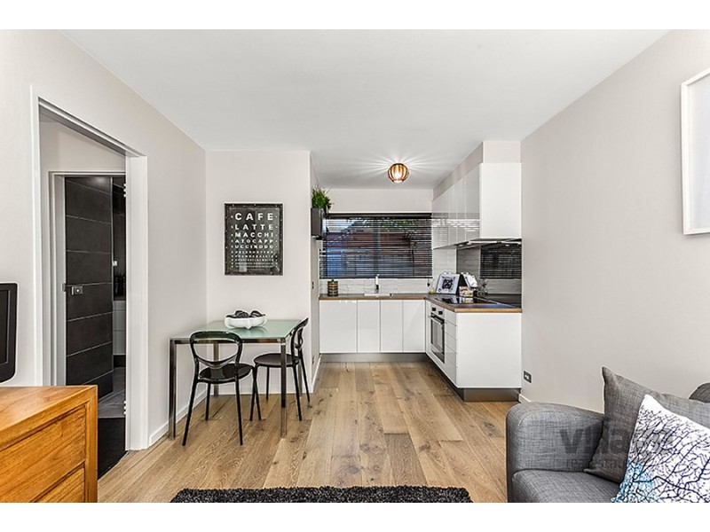 4/187 Charles Street, Seddon VIC 3011