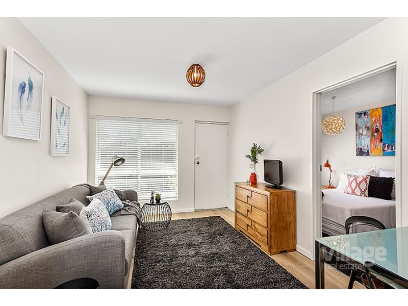 4/187 Charles Street, Seddon VIC 3011