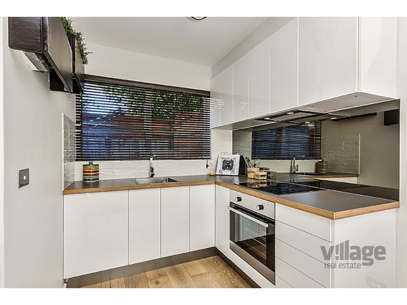 4/187 Charles Street, Seddon VIC 3011