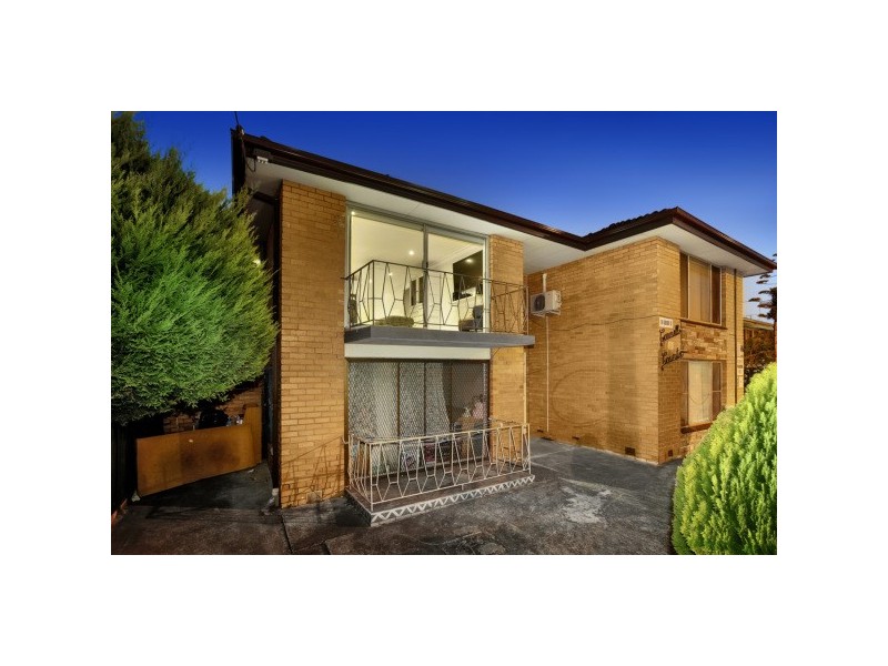 8/9 Gordon Street, Footscray VIC 3011