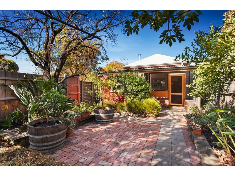 214a Ballarat Road (enter Off Park Street), Footscray VIC 3011