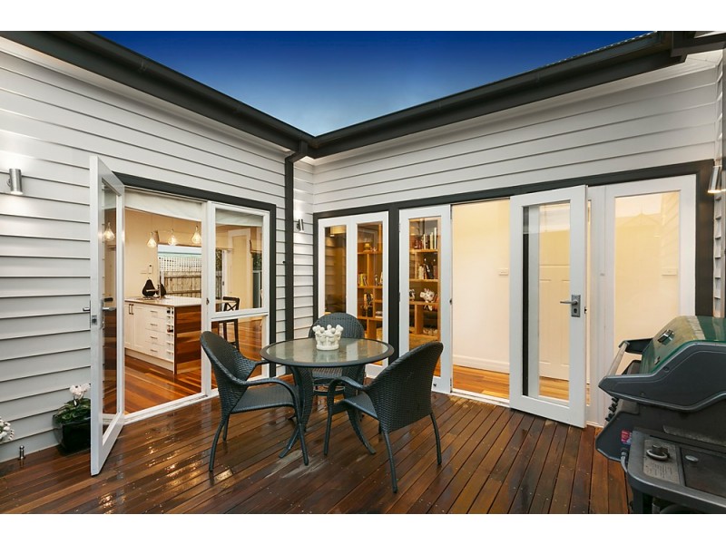 21 Queensville Street, Kingsville VIC 3012