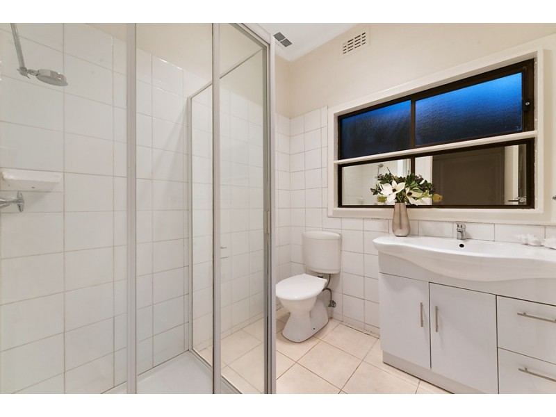 1/27 Spurling Street, Maidstone VIC 3012