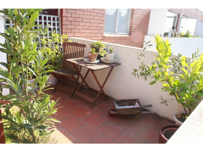 14/11 Nicholson Street, Footscray VIC 3011