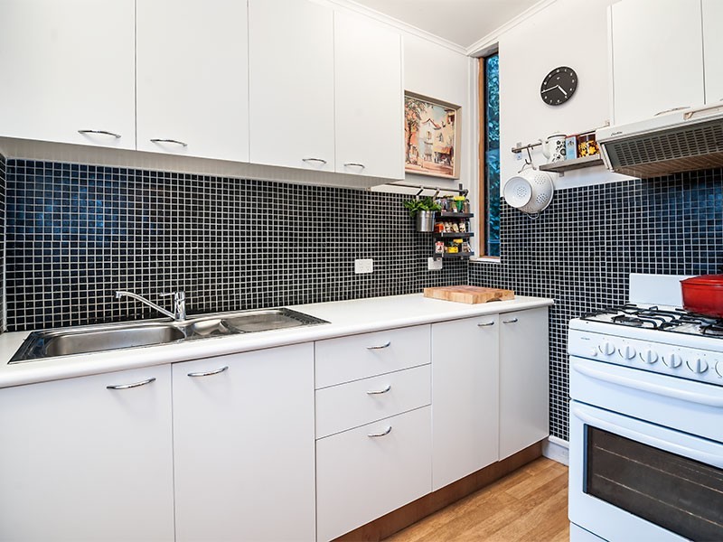 36 Austin Street, Seddon VIC 3011