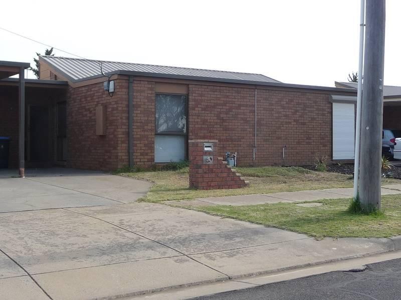 2/20 Courtney Avenue, Hoppers Crossing VIC 3029