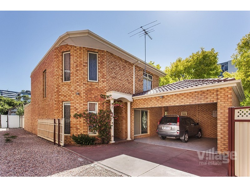 2/28 Pickett Street, Footscray VIC 3011