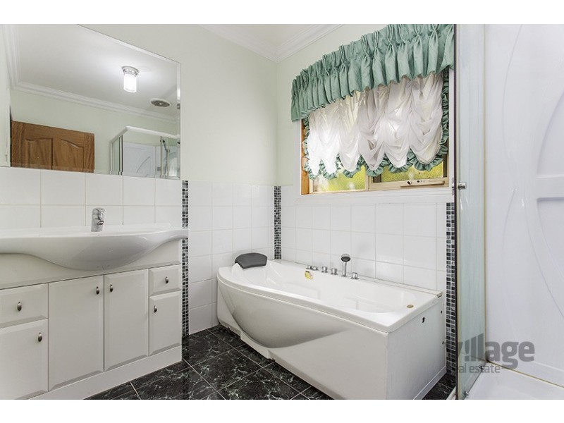 2/28 Pickett Street, Footscray VIC 3011