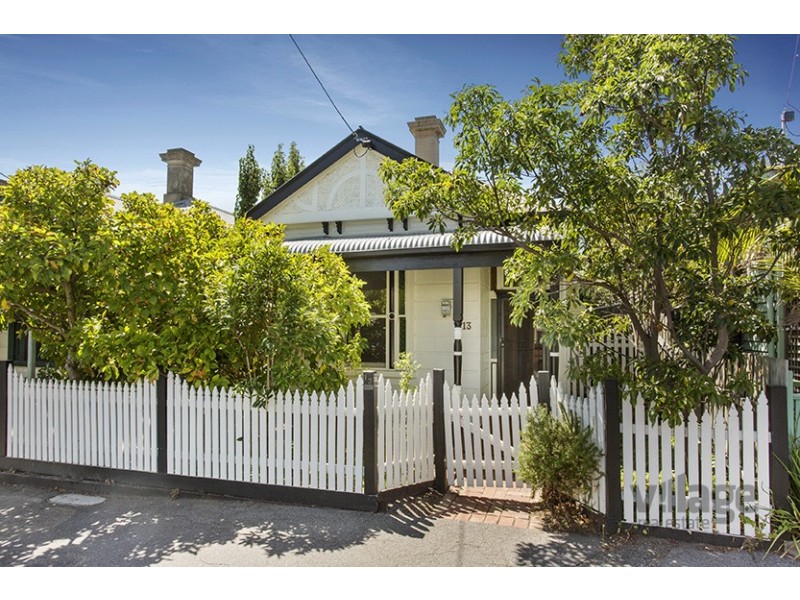 13 Pentland Parade, Seddon VIC 3011