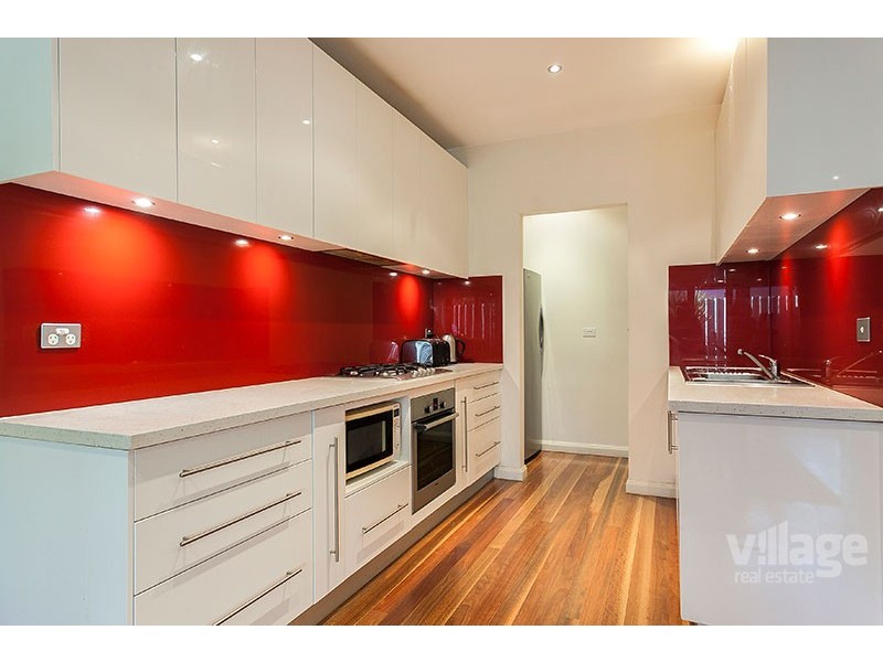 14 Emma Street, Seddon VIC 3011