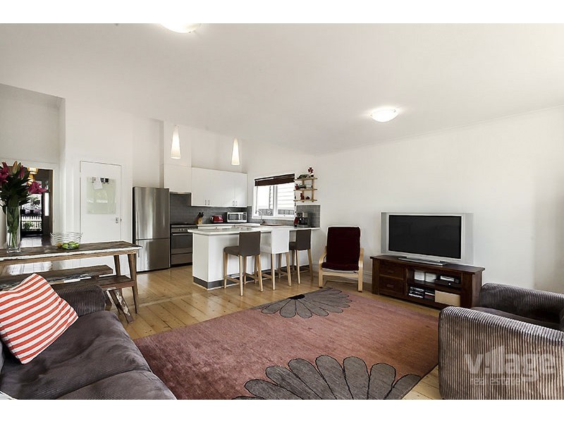 11 Pentland Parade, Seddon VIC 3011