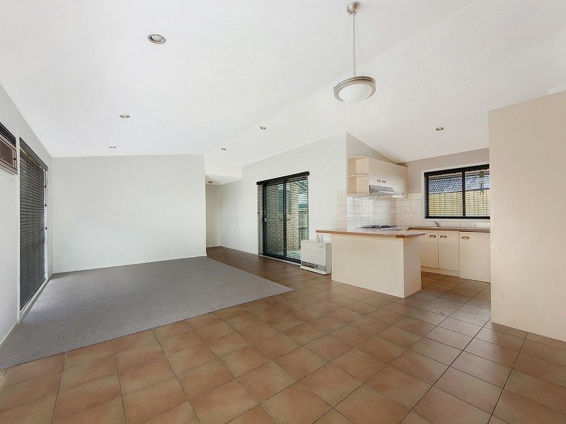 90 Magnolia Street, St Albans VIC 3021