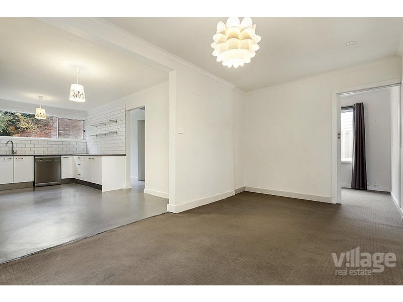 4 Bourke Street, Seddon VIC 3011