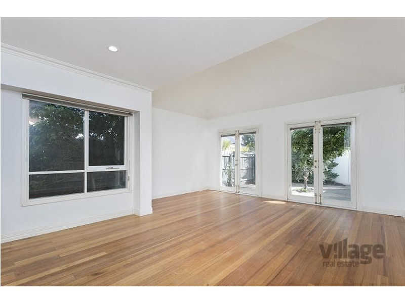 1/56 Bayview Road, Seddon VIC 3011