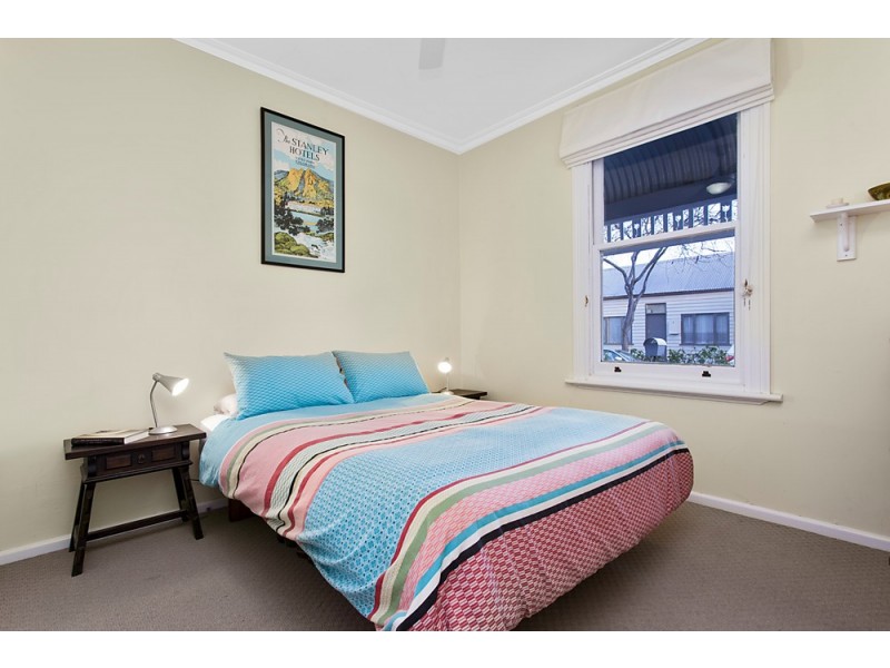 4 Junction Street, Seddon VIC 3011