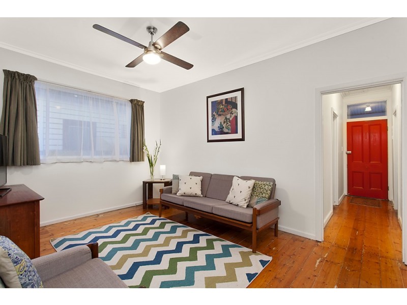 4 Junction Street, Seddon VIC 3011