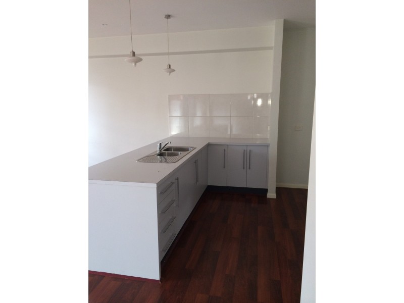 1/21 Spicer Boulevard, Altona Meadows VIC 3028