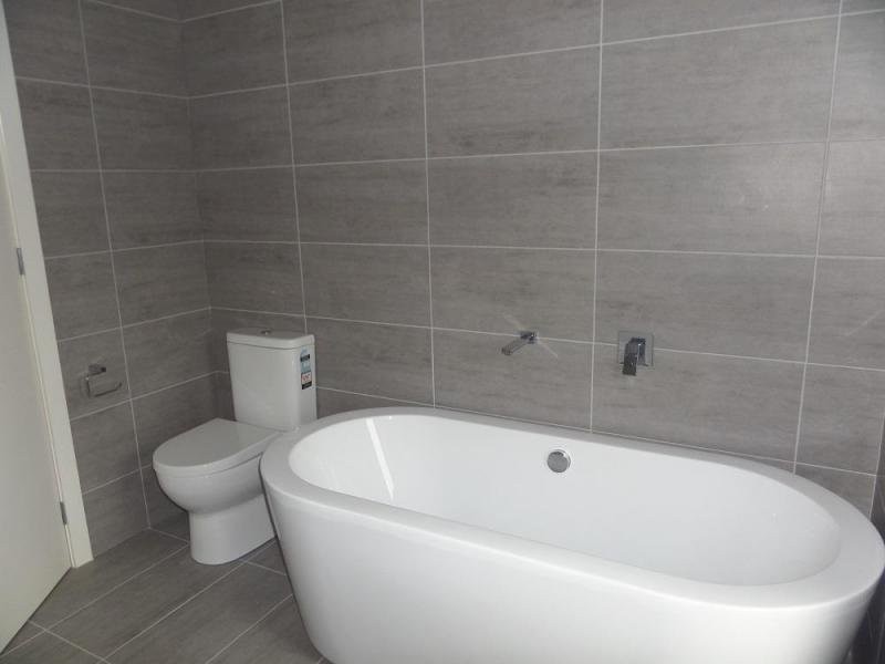 2/4 Essex Street, Pascoe Vale VIC 3044