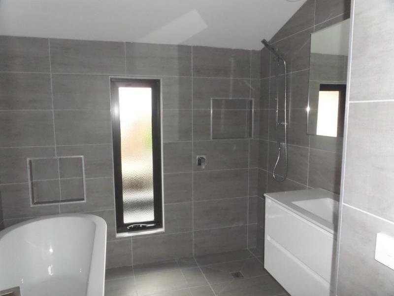 2/4 Essex Street, Pascoe Vale VIC 3044