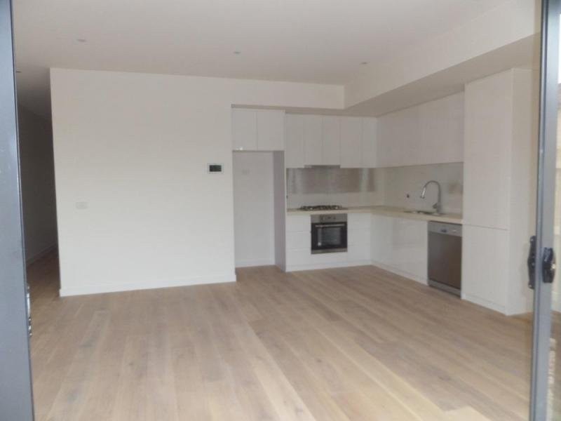 4/4 Essex Street, Pascoe Vale VIC 3044