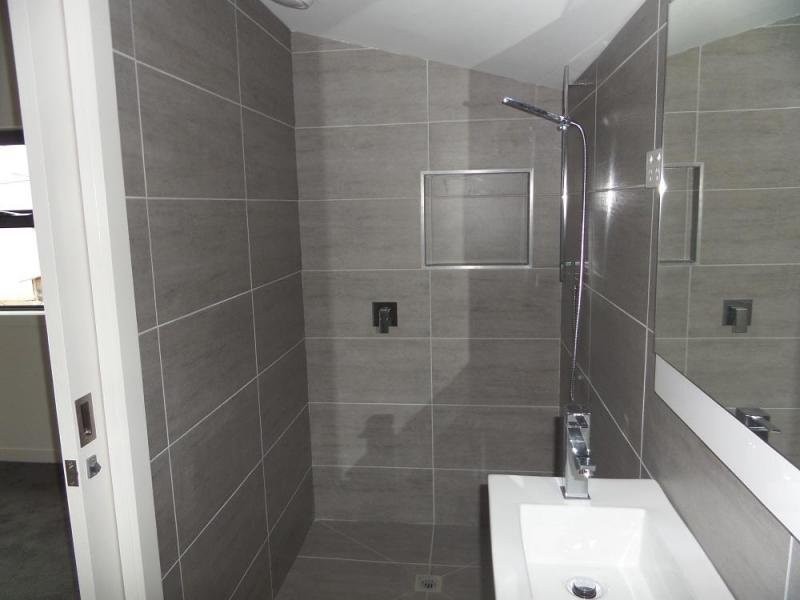 1/4 Essex Street, Pascoe Vale VIC 3044