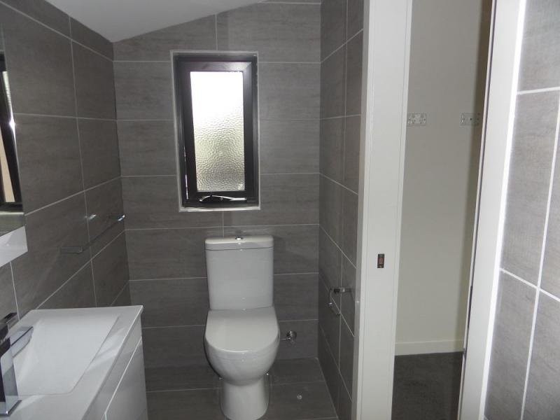 1/4 Essex Street, Pascoe Vale VIC 3044