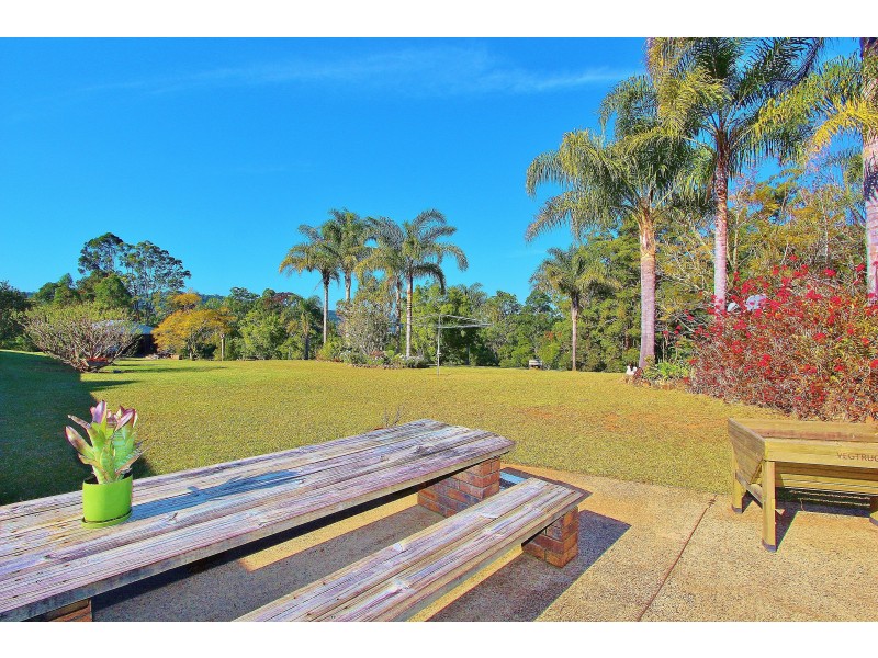 16 McLeod Close, Lorne NSW 2439