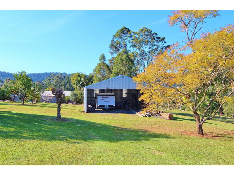 16 McLeod Close, Lorne NSW 2439