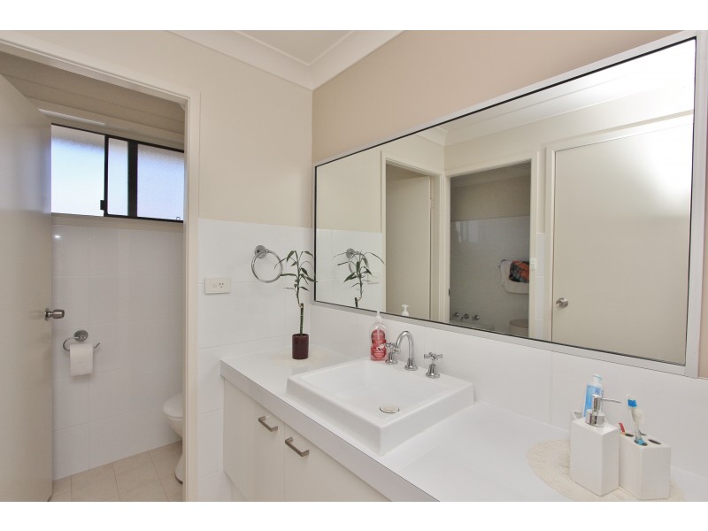 5 Seaview Avenue, Dunbogan NSW 2443