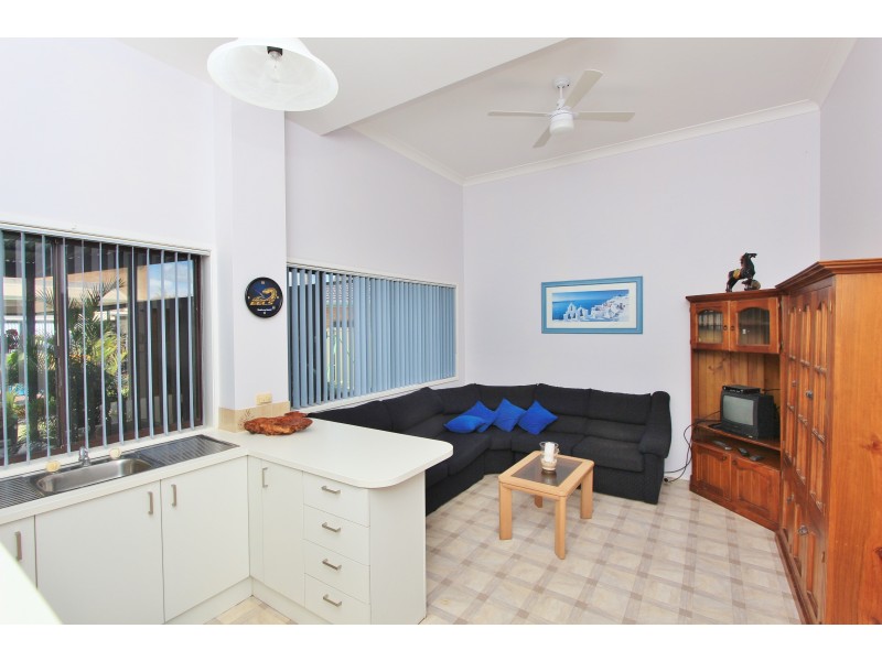 5 Seaview Avenue, Dunbogan NSW 2443