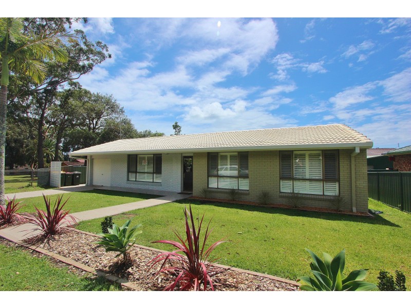 31 Peach Grove, Laurieton NSW 2443