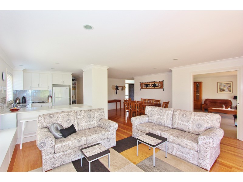 11 Northwind Crescent, Bonny Hills NSW 2445