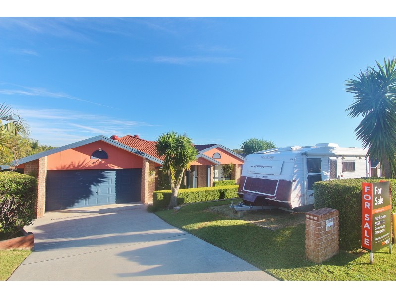 17 Bounty Avenue, Lake Cathie NSW 2445