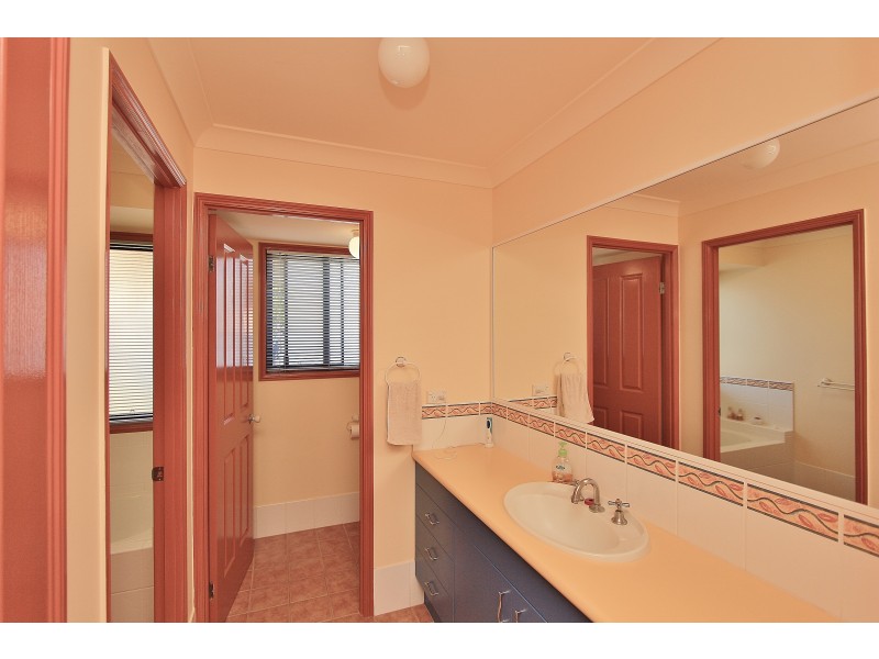 17 Bounty Avenue, Lake Cathie NSW 2445