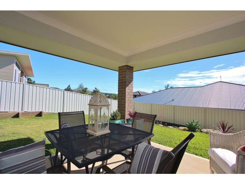 6 St Lucia Place, Bonny Hills NSW 2445