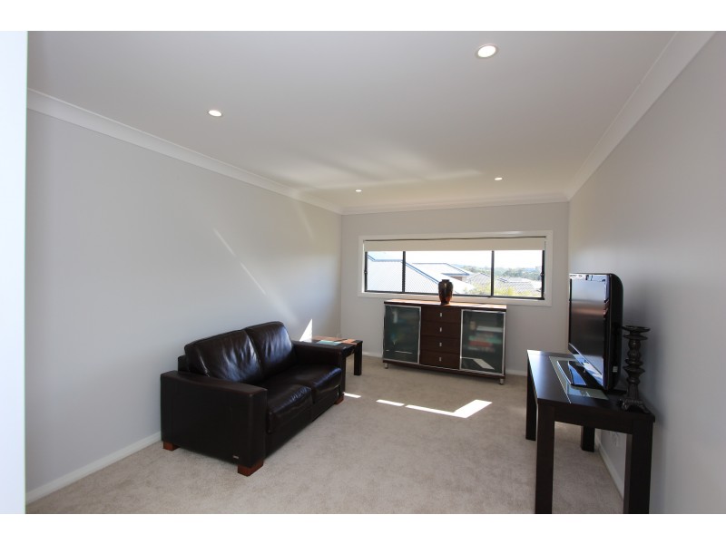 6 St Lucia Place, Bonny Hills NSW 2445
