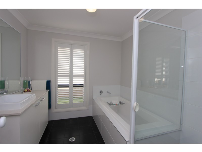 6 St Lucia Place, Bonny Hills NSW 2445