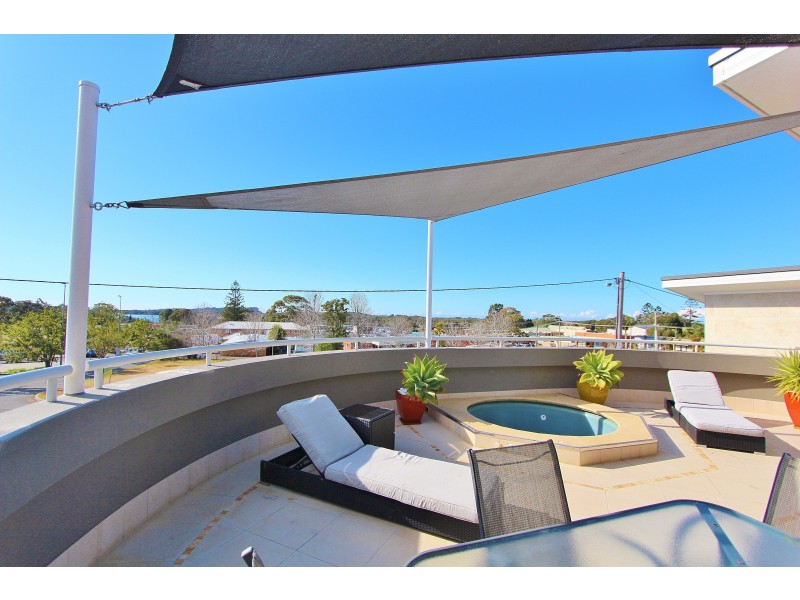 88 Lord Street, Laurieton NSW 2443