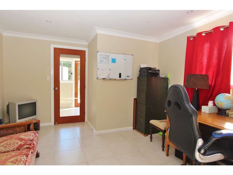 17 Bay Street, Dunbogan NSW 2443