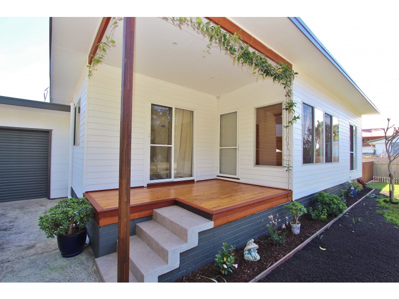 17 Bay Street, Dunbogan NSW 2443